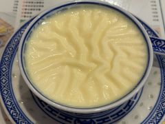 -广信牛奶甜品世家(台东店)