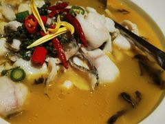 酸汤鱼-吕氏疙瘩汤·新派鲁菜(济南万象城店)