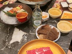 -牛YO寿喜烧·铁板烧和牛火锅自助(市府恒隆店)