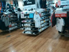 店内环境-优衣库(哈尔滨中央大街店)