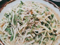 崂山菇炖鸡-小仙居·农家宴烤羊· 农庄