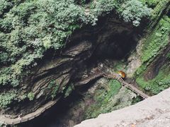-龙水峡地缝景区