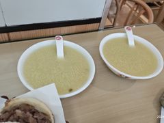 -闫家驴肉老店(华电一校店)