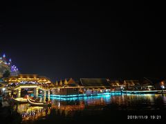 -东南亚风情赶摆街夜市