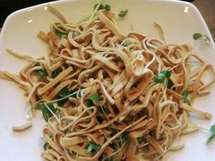 -老牌坊鲁菜名店(美莲广场店)