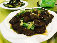 青蒜炒鸭血-珍巷福地四合院菜馆(复兴门店)