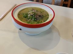 -霄汉牛三鲜湖北砂锅菜(万松园2店)
