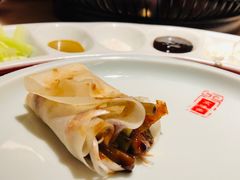 店员卷的烤鸭-京华烟云·北京烤鸭(领展购物广场·中关村店)