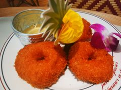 脆嫩的金钱虾饼-芽笼芽笼新加坡餐厅(环球港店)