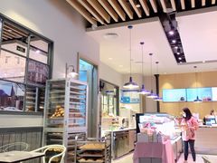 -巴黎贝甜(大宁国际商业广场店)