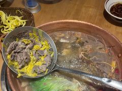 -洱火云南酸菜牛肉火锅(石景山当代商城店)