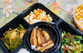 Preserved Mustard Greens Braised Pork with Tofu Pudding Rice