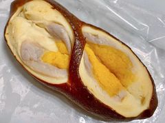 芋泥咸蛋黄碱水棒-屋裡·Union Bakery(龙江路店)
