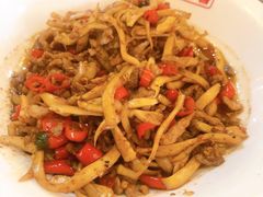 鱿鱼炒肉丝-天下客饭店(中山路店)
