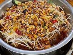 -周良天山牛杂城(天山路总店)