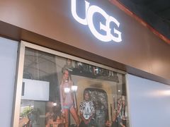-UGG(燕莎奥特莱斯购物中心店)