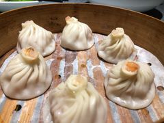 蟹粉小笼包-绿波廊(豫园店)
