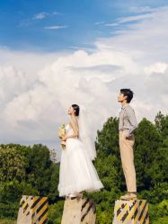 -巴黎婚纱摄影工作室