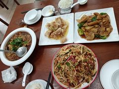 -东北风味思缘食府(对湖路店)
