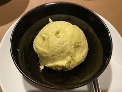 牛油果冰淇淋-新荣记(西溪湿地店)