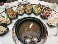 -原林野山菌火锅·炒菌(关上野生菌一条街店)