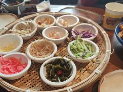 -包整·丝娃娃(一览甲秀楼风景店)