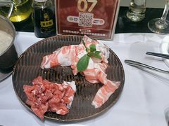 -红鼎豆捞·非遗鲍皇汤火锅(宝丰路店)