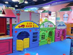 -爱玩嘉年华(龙湖曲江天街店)