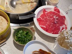 -三人行骨头王火锅(长寿店)