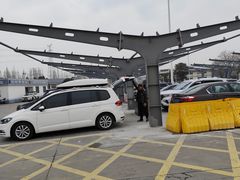 -平望服务区·停车场