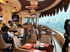 -荣誉国际酒店-云顶旋转餐厅