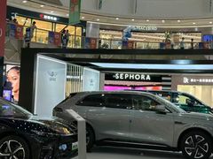 -万达广场(南昌红谷滩店)