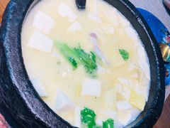石锅石林竹笋煨豆腐乐-雀舞云南菜(乐客城店)