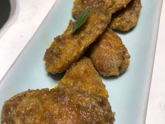 蛋黄鸡翅-卯时·龙光雅宴·精致锡帮菜(惠山古镇店)