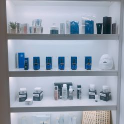 -F.N冻龄皮肤管理中心