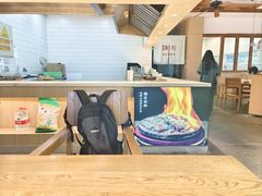 -蜜桃餐厅·伴山(湖滨商业街店)