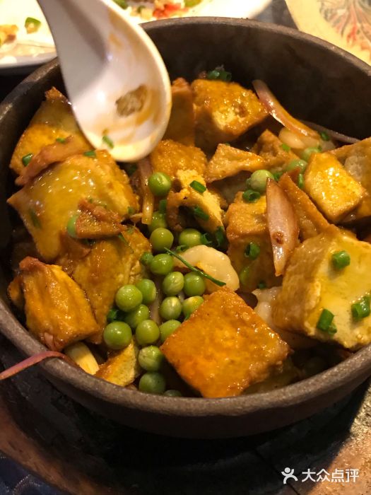 小酒肆·老茶馆石锅土豆腐煲图片