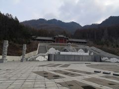 -九鼎铁刹山风景区