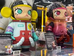-泡泡玛特POPMART(侨福芳草地店)