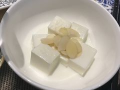 -西藏饭店·亚克·食光自助餐厅(文殊院店)