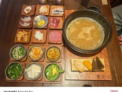 -银米·云南传统过桥米线(双廊黑金冠店)