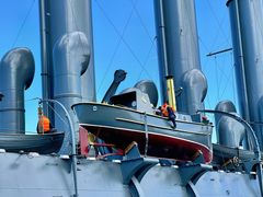 -阿芙乐尔号巡洋舰