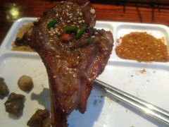 苏尼特金质烤羊排-三个蒙古大叔羊肉串(大宁店)