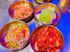 -釜山火炉·海鲜烤肉(紫藤路店)