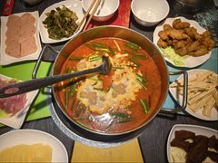 -四季喧黔味豆米火锅(万达广场店)