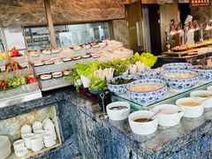 自助取餐区-美食汇自助餐厅(成都万达瑞华酒店)