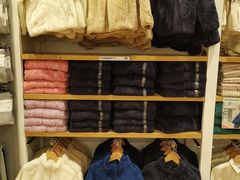 -优衣库(广州恒宝广场店)