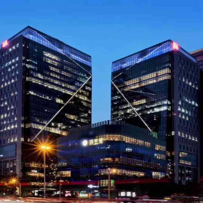 中海环宇荟购物中心-"环宇荟位于北京市北四环安贞门地铁站,是中.