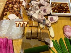 -记忆串城·东北烧烤·小龙虾·大型团建(南油店)
