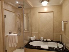 -广州富力丽思卡尔顿酒店